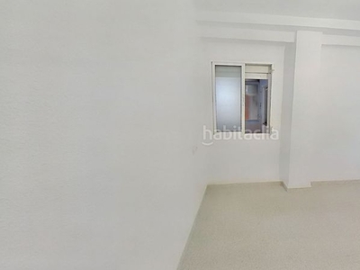 Alquiler piso con 2 habitaciones con ascensor en Málaga
