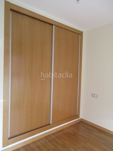 Alquiler piso con 2 habitaciones con ascensor, parking, piscina, calefacción y aire acondicionado en Valencia