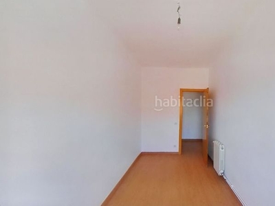 Alquiler piso con 2 habitaciones con calefacción en Castelldefels