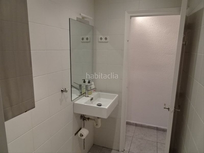 Alquiler piso con 2 habitaciones en Porta Barcelona