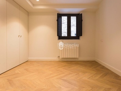 Alquiler piso con 3 habitaciones con ascensor, calefacción y aire acondicionado en Girona