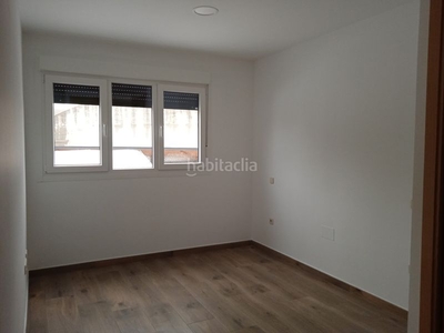 Alquiler piso con 3 habitaciones con calefacción y aire acondicionado en Colmenarejo