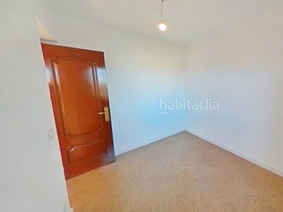 Alquiler piso con 3 habitaciones en Entrevías Madrid