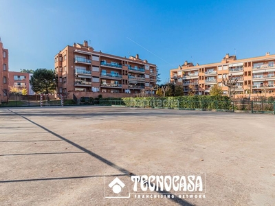 Alquiler piso con 4 habitaciones con ascensor, piscina, calefacción y aire acondicionado en Sant Cugat del Vallès