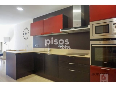 Apartamento en alquiler en Calle Rat Penat en Zona Universitària-Gran Via Mar-Camí Ral por 1.300 €/mes