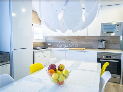 Apartamento precioso apartamento situado a 300 metros de la playa y del puerto marina. en Benalmádena