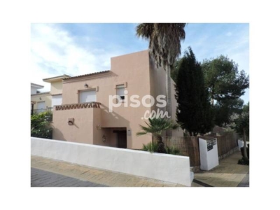 Casa adosada en venta en Alhaurín El Grande en Alhaurín El Grande por 235.000 €