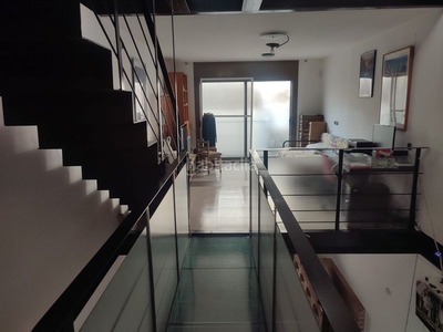 Casa adosada inmejorable situación, mucha luz y espacio con 3 terrazas en Llinars del Vallès
