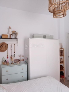 Casa con 3 habitaciones amueblada con aire acondicionado en Málaga