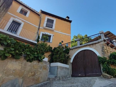 Casa con terreno en San Martín de Unx