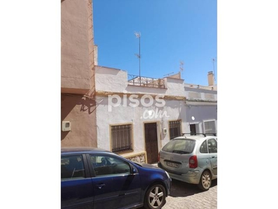 Casa en venta en Algeciras - San Isidro en Centro por 48.000 €