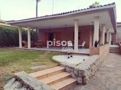 Casa en venta en - Camino de Onda - Salesianos - Centro en Camí d'Onda-Salesians-Centre por 850.000 €