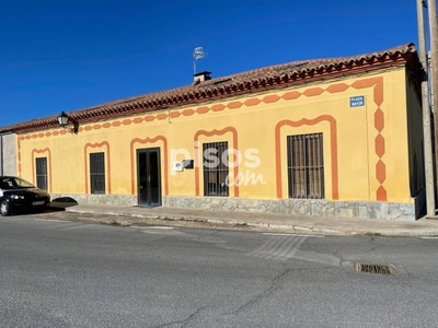 Casa en venta en Carretera Crespos, 13