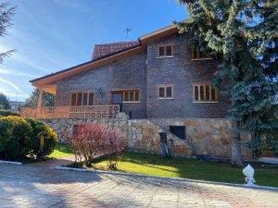 Casa o chalet en venta en Calle Olmo, Zona Rural