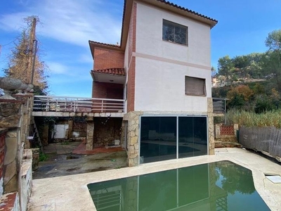 Casa o chalet en venta en Corbera de Llobregat