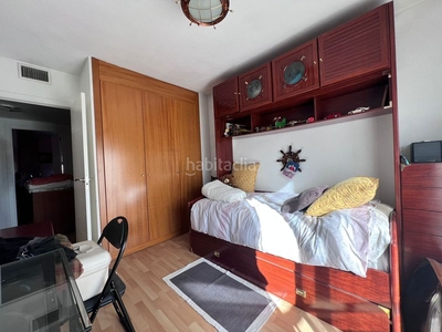 Casa pareada con 4 habitaciones con aire acondicionado en San Fernando de Henares