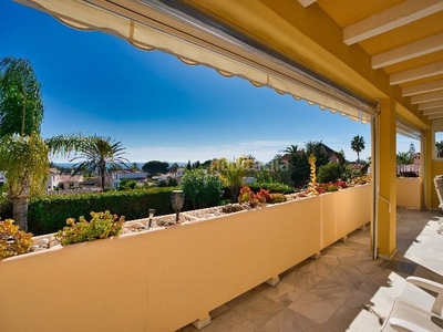 Chalet villa en venta 4 habitaciones 4 baños. en Marbesa Marbella
