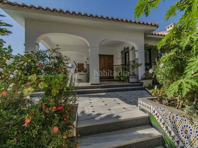 Chalet villa en venta 5 habitaciones 2 baños. en Zona Miraflores Marbella