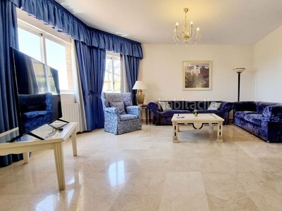 Chalet villa en venta 6 habitaciones 5 baños. en Marbesa Marbella