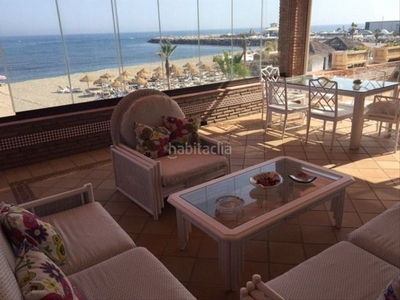 Chalet villa en venta 7 habitaciones 8 baños. en Cabopino - Artola Marbella