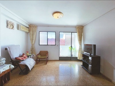 Piso ¡100%to presenta este luminoso piso de 4 dormitorios en benicalap! en Valencia