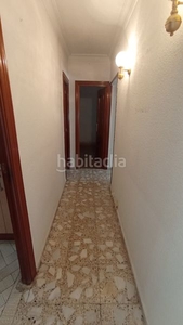 Piso con 3 habitaciones con calefacción en Canillejas Madrid