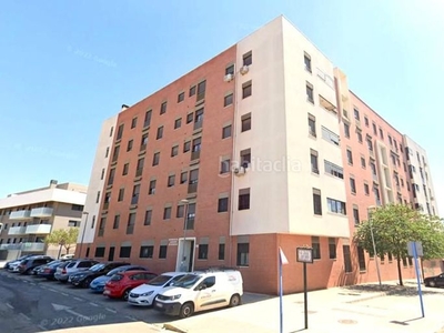 Piso con 3 habitaciones con parking en Nuevo Bulevar Mairena del Aljarafe