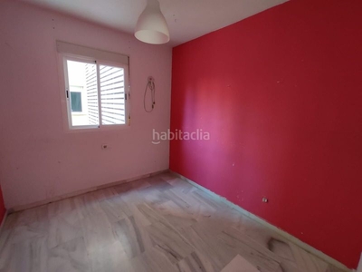 Piso con 4 habitaciones con ascensor y parking en Torremolinos