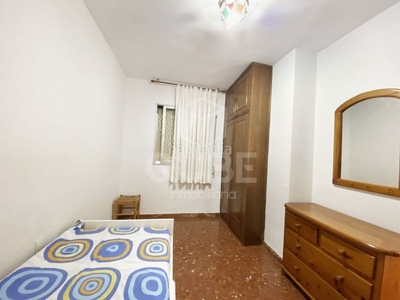 Piso en paco miranda 20 piso con 3 habitaciones con ascensor en Málaga