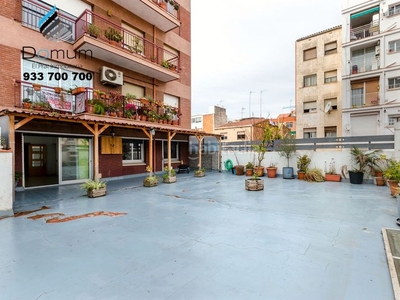 Piso en venta , 3 hab., 2 baños, ascensor, terraza de 163 m2. en Sant Boi de Llobregat