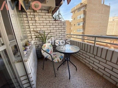 Piso en venta en Avenida Juan Carlos I