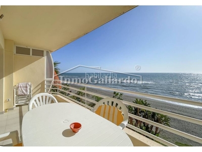 Piso ¡fantástica vivienda vistas frontal al mar! en Rincón de la Victoria