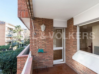 Piso ideal piso con terraza en Tres Torres en Tres Torres Barcelona