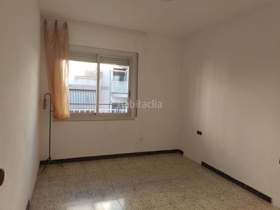 Piso luminoso piso con balcon en Pubilla Cases Hospitalet de Llobregat (L´)