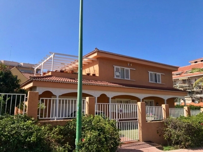 Venta de casa con terraza en Puerto de la Cruz