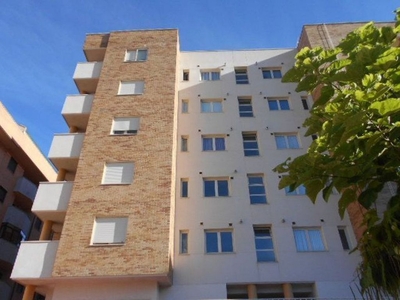Alquiler de piso en calle Agustín Rodríguez Sahagún de 2 habitaciones con piscina y garaje