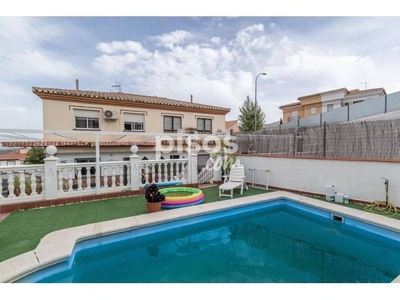 Casa pareada en venta en Nuevo Jun