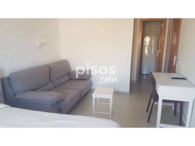 Piso en alquiler en Aguadulce Sur