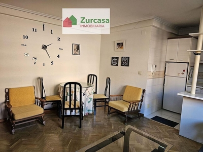 Piso en alquiler en Pº Zorrilla - Cuatro de Marzo de 1 habitación con garaje y muebles