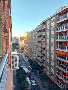 Venta de piso en Carretas - Huerta de Marzo - La Pajarita de 3 habitaciones con balcón y aire acondicionado