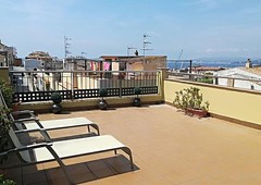 BEAUTIFUL HOUSE IN CENTRO DE PALAMOS A FEW METERS FROM THE BEACH.