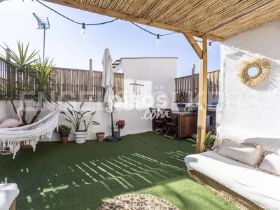 Ático en venta en Carrer del Bon Viatge en Sant Joan Despí por 380.000 €