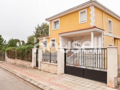 Casa en venta de 336 m² Calle Bienestar, 42190 Golmayo (Soria)