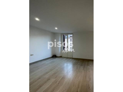 Piso en alquiler en Plaça Major en Centre Històric por 700 €/mes