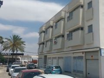 Garaje en venta en Villamartín de 27 m²