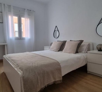 Apartamento de alquiler en Calle Don Rodrigo, La Goleta - San Felipe Neri