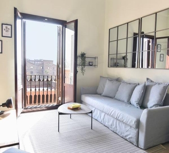 Apartamento de alquiler en Carrer de la Reina Cristina, Sant Pere, Sta. Caterina i la Ribera