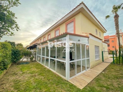 Casa adosada en alquiler en Playa de las Tres Piedras-Costa Ballena