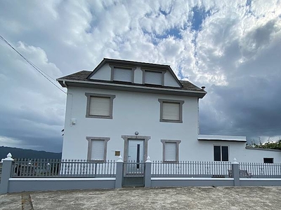 Casa de 6 habitaciones en Vilaronte (Foz)