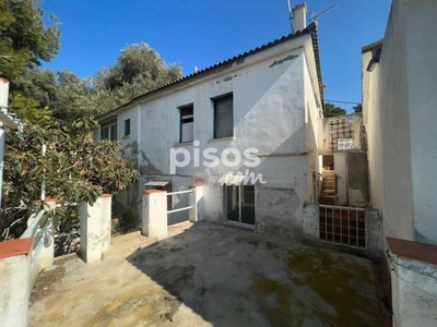 Casa en venta en Carrer Farigola